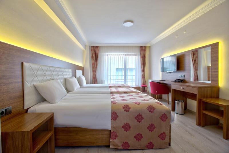 Bolu Suit Otel image