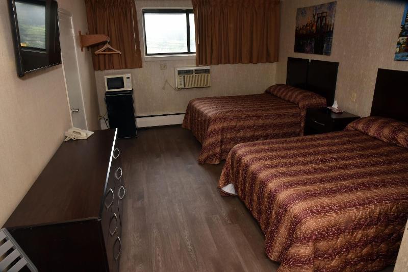 Swan Motel image