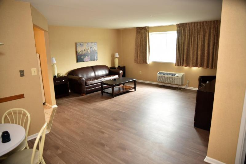 Swan Motel image
