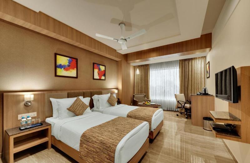 Anaya Beacon Hotel image