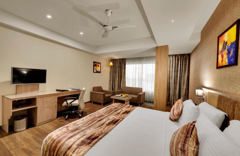 Anaya Beacon Hotel image