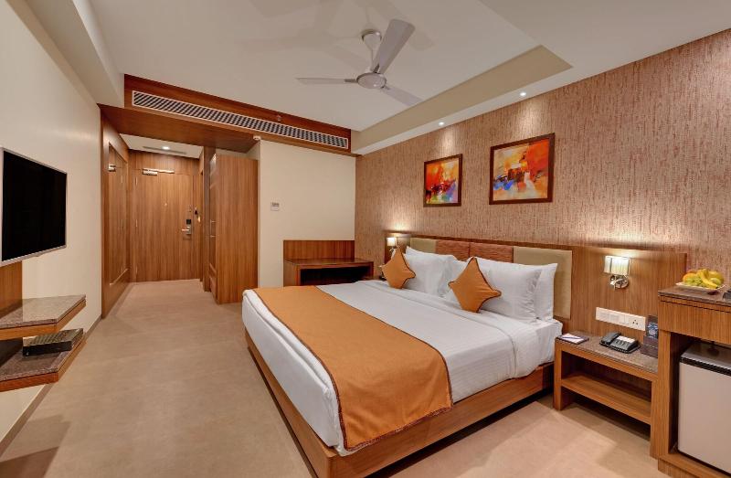 Anaya Beacon Hotel image