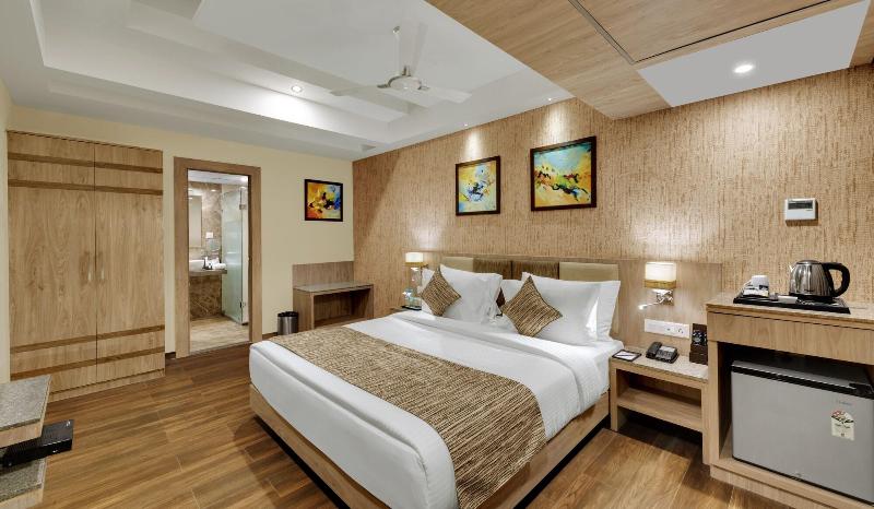 Anaya Beacon Hotel image