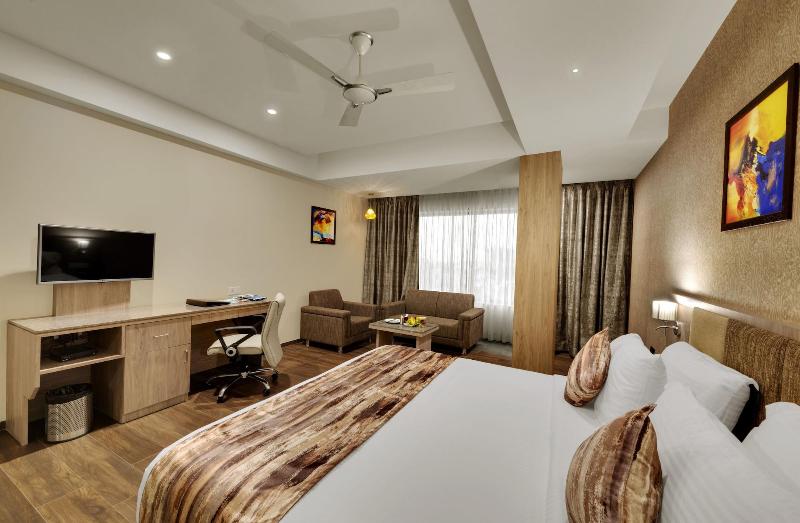Anaya Beacon Hotel image