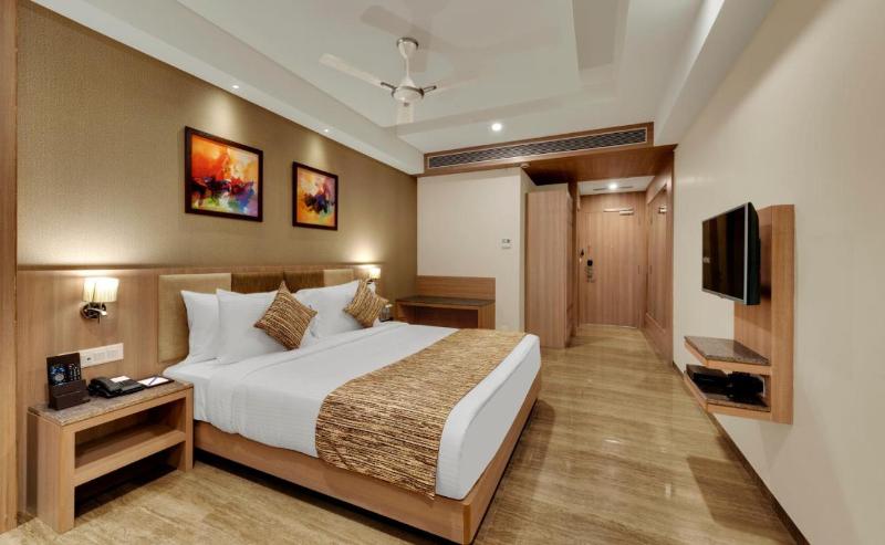 Anaya Beacon Hotel image