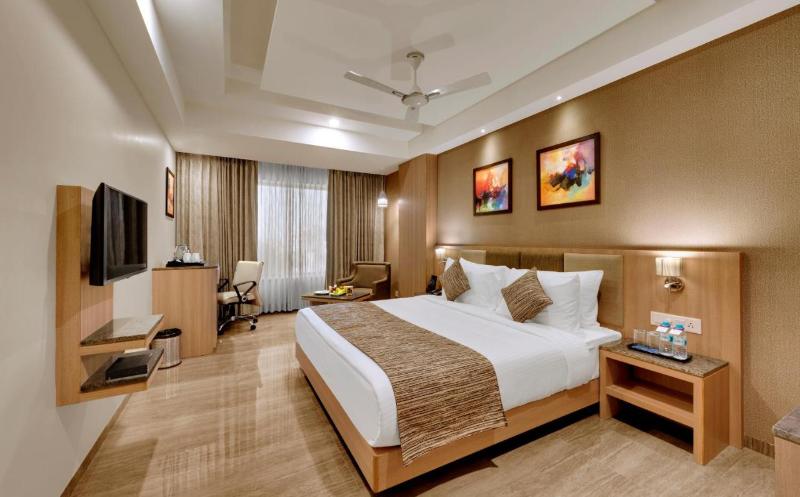 Anaya Beacon Hotel image