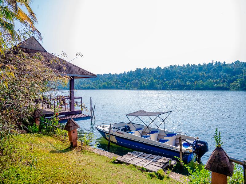 Fragrant Nature Backwater Resort & Ayurveda Spa image