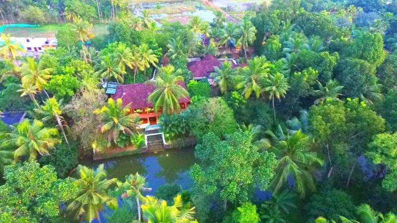 Backwater Retreat - Honeymoon House image