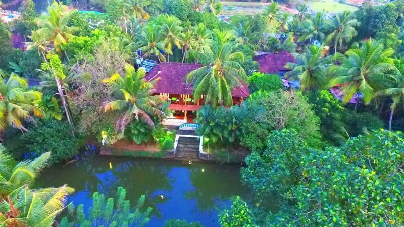 Backwater Retreat - Honeymoon House image