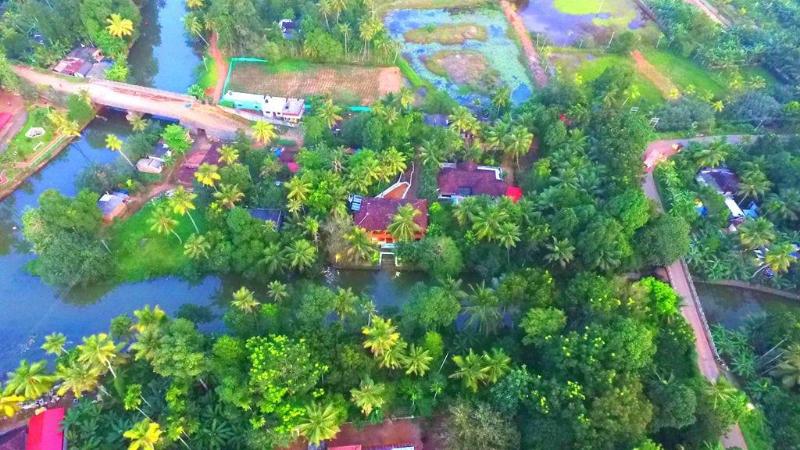 Backwater Retreat - Honeymoon House image