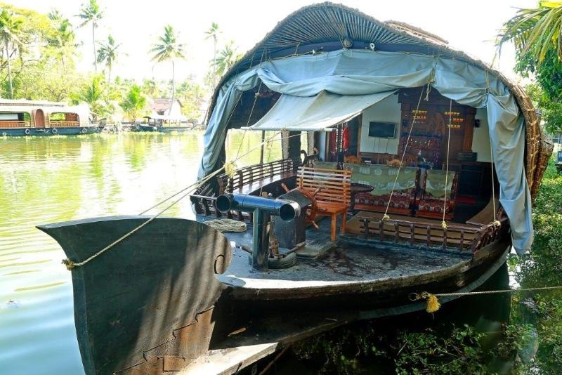 Backwater Retreat - Honeymoon House image