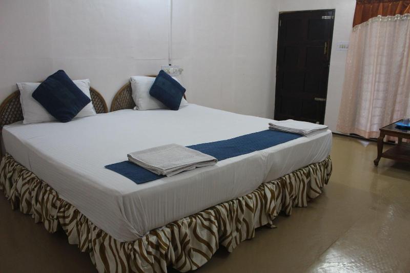 Backwater Retreat - Honeymoon House image