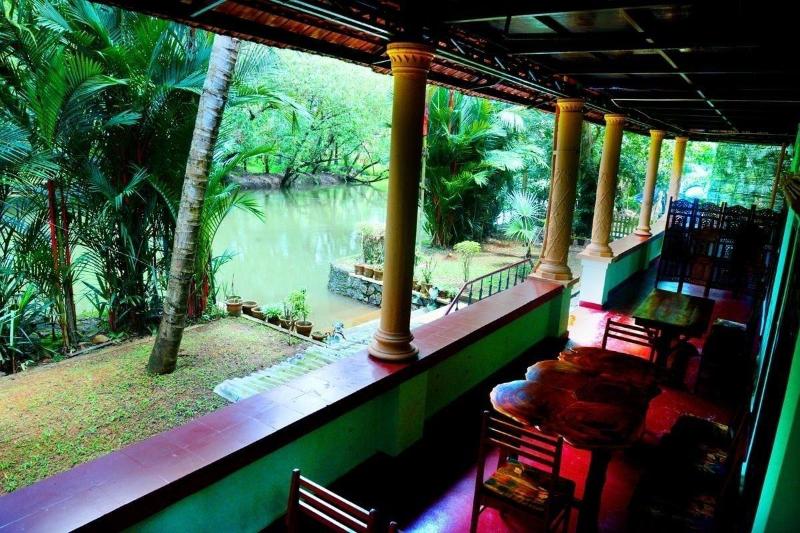 Backwater Retreat - Honeymoon House image