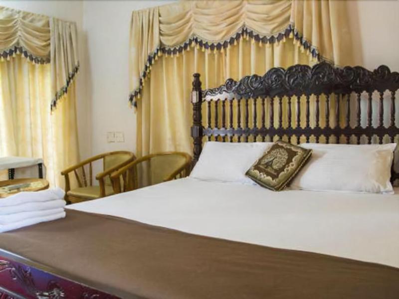 Backwater Retreat - Honeymoon House image