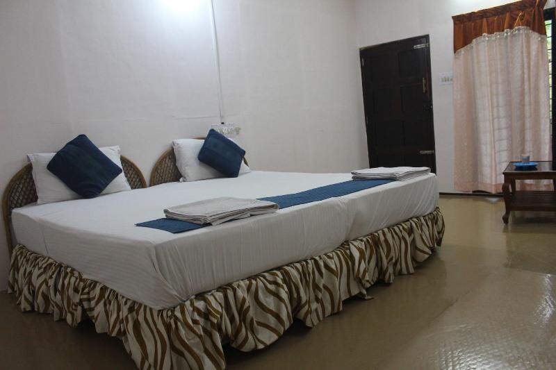 Backwater Retreat - Honeymoon House image
