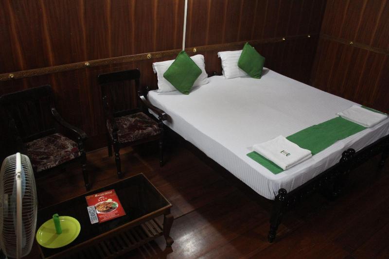 Backwater Retreat - Honeymoon House image