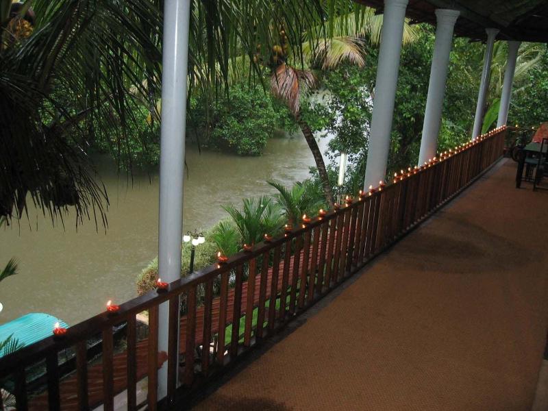 Backwater Retreat - Honeymoon House image