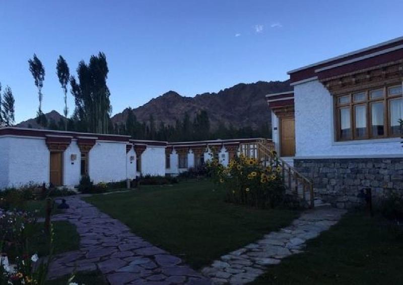 Saboo Resorts image