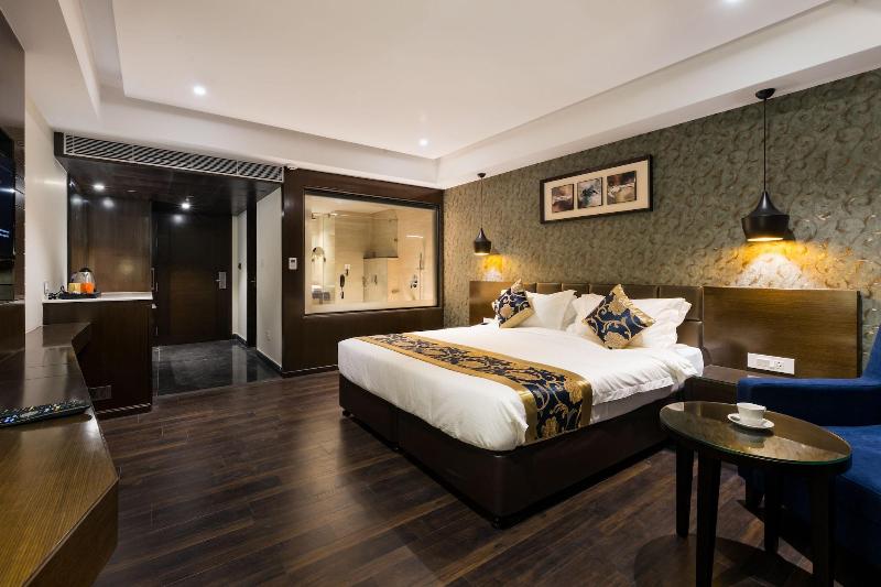 Hotel Saffron Crest image