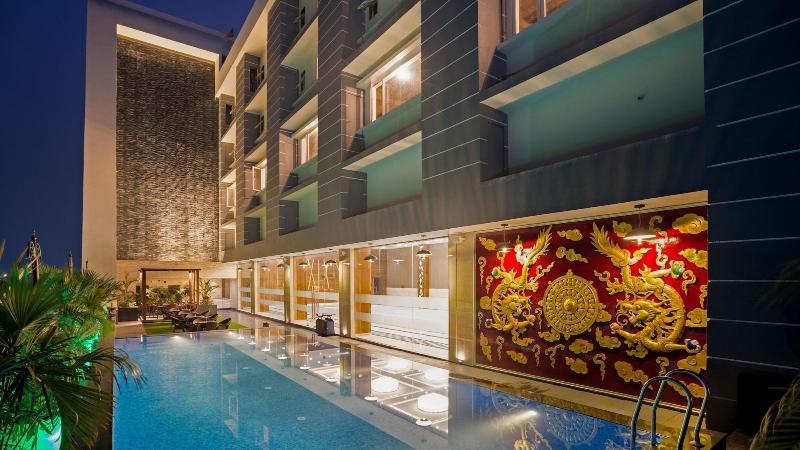 Hotel Saffron Crest image