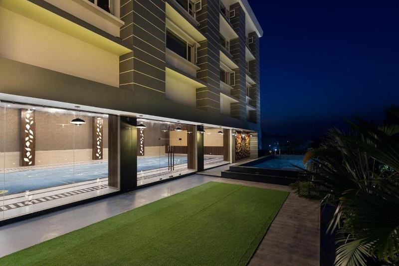 Hotel Saffron Crest image