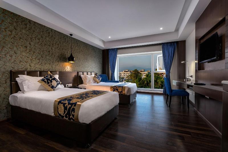 Hotel Saffron Crest image