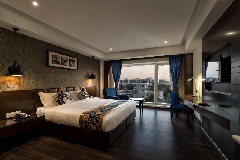 Hotel Saffron Crest image