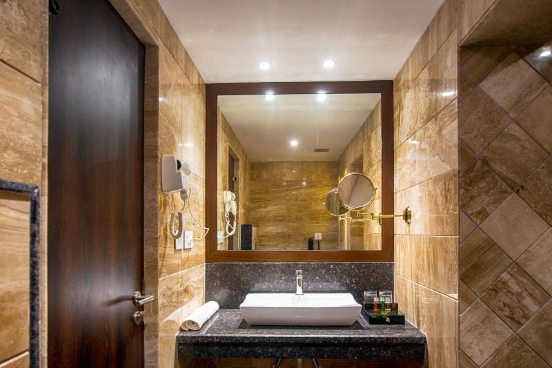 Hotel Saffron Crest image