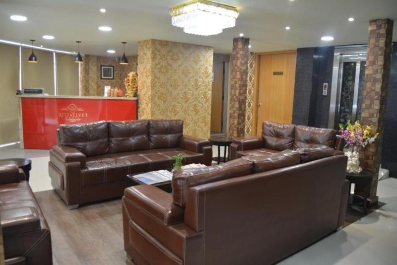 The Red Velvet Hotel image