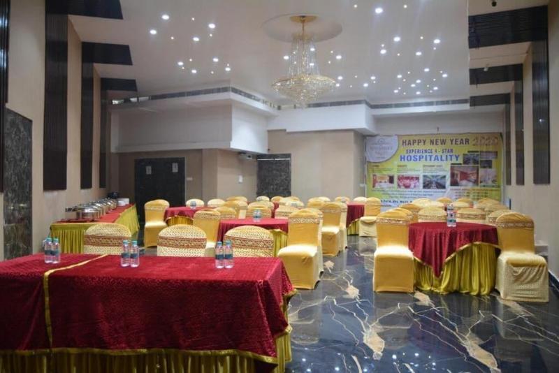 The Red Velvet Hotel image