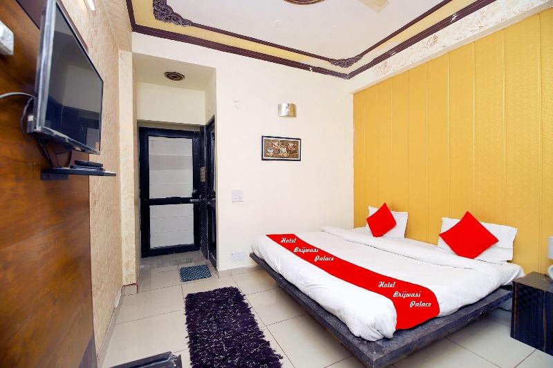 Hotel Brijwasi Palace image