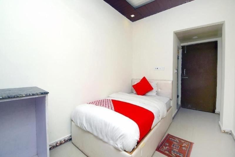 Hotel Brijwasi Palace image