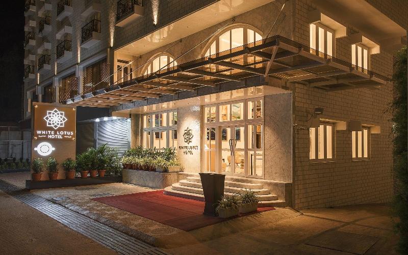 White Lotus Hotel image