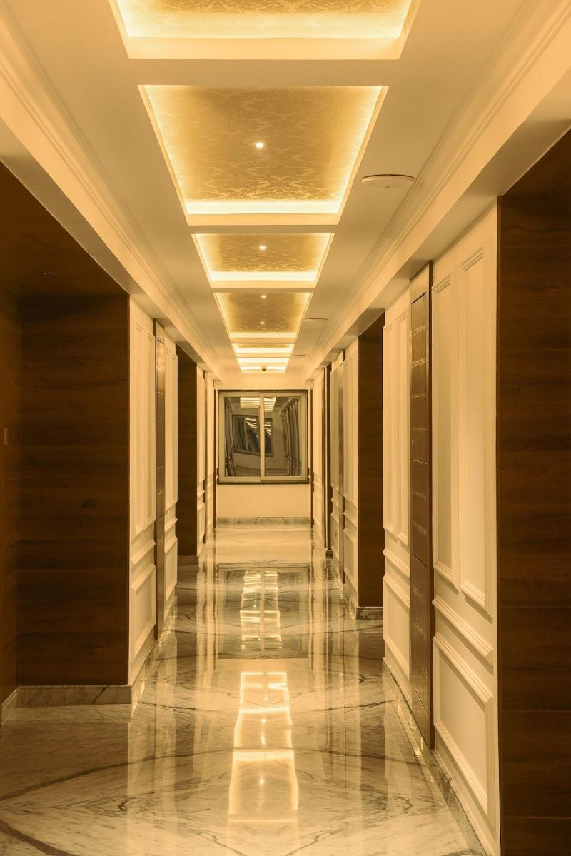 White Lotus Hotel image