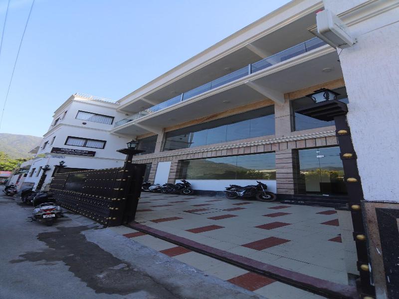 Hotel Indira Nikunj 5