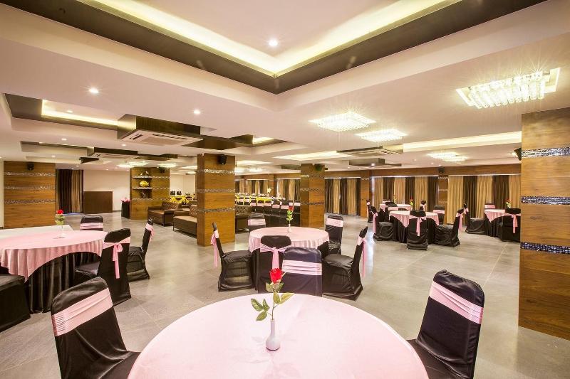 Hotel Prominent Coporate Residency image