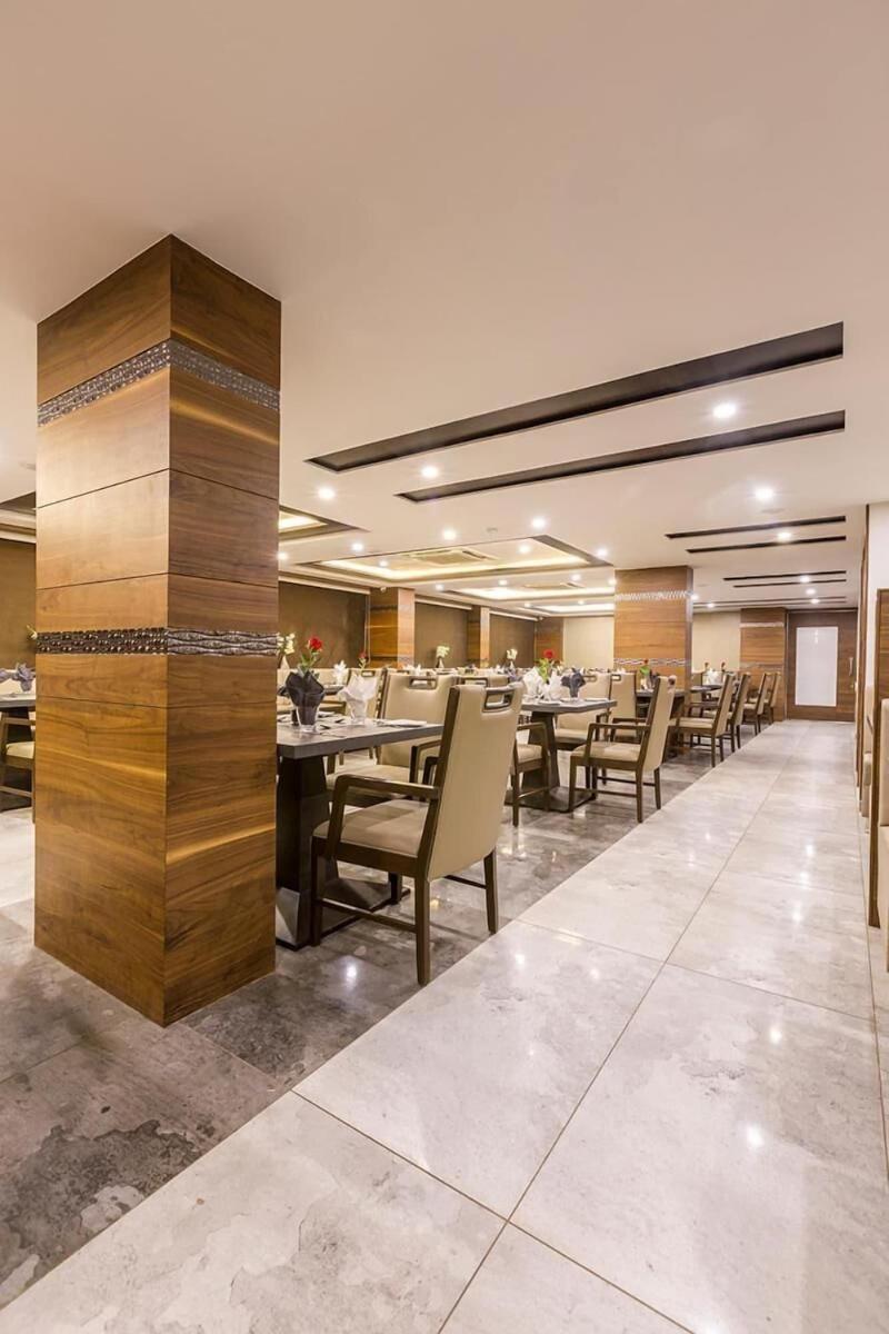 Hotel Prominent Coporate Residency image