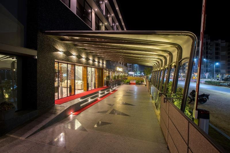 Hotel Prominent Coporate Residency image