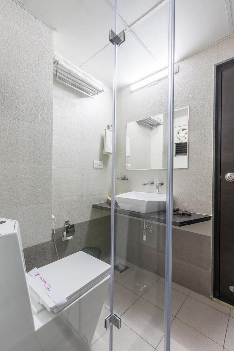 Hotel Prominent Coporate Residency image