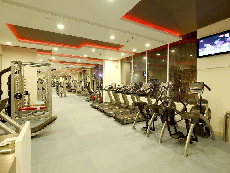 Express Inn The Business Luxury Hotel image