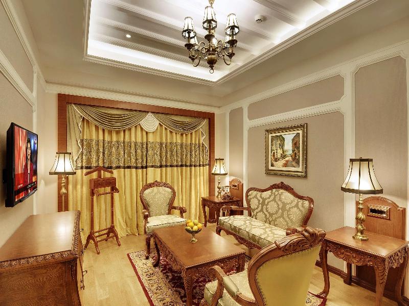 Express Inn The Business Luxury Hotel image