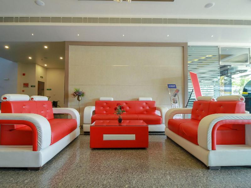 Lobby & Reception