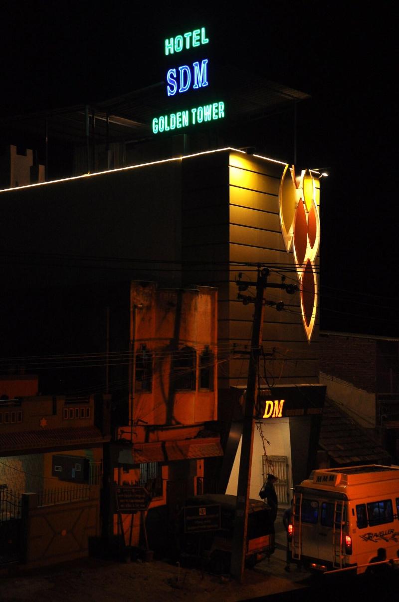 Hotel Sdm Golden Tower image