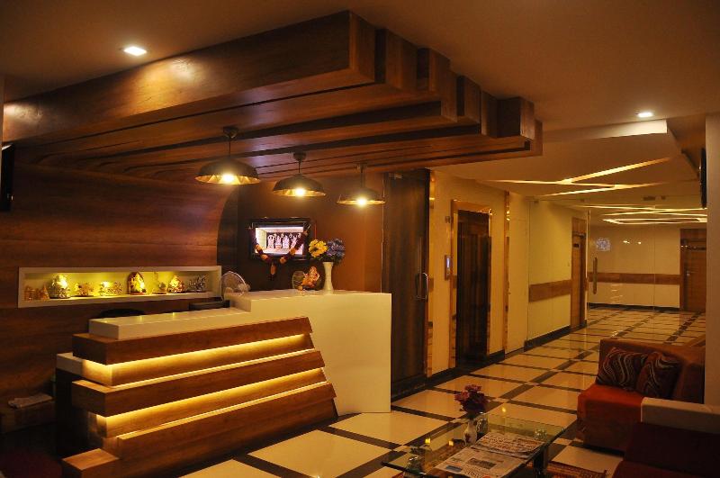 Hotel Sdm Golden Tower image