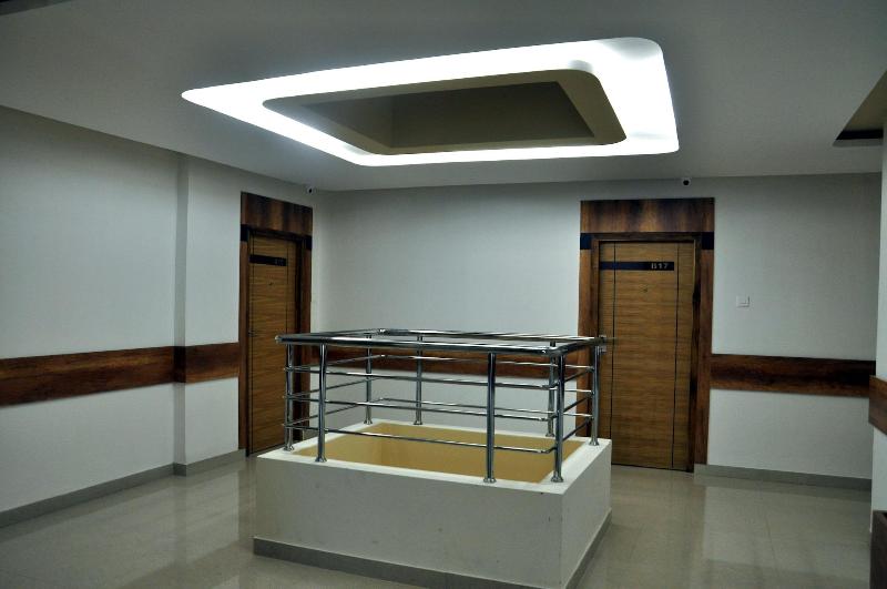 Hotel Sdm Golden Tower image