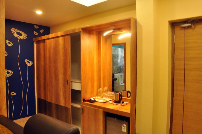 Hotel Sdm Golden Tower image