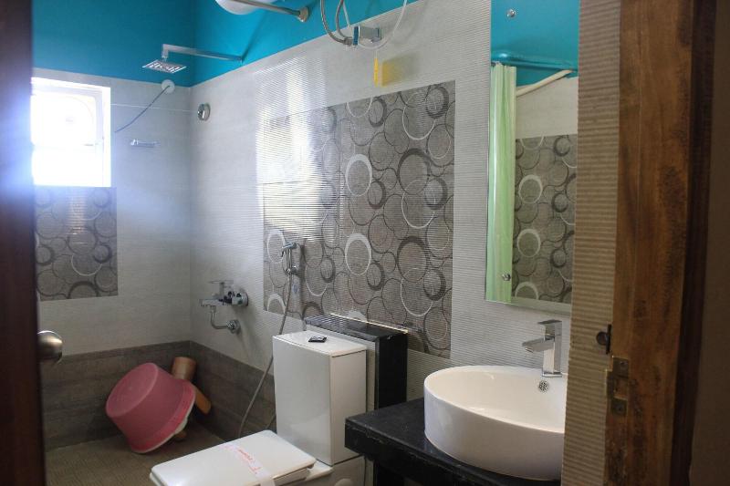 Hotel Sdm Golden Tower image
