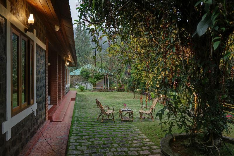 Dew Drops Farm Resorts image