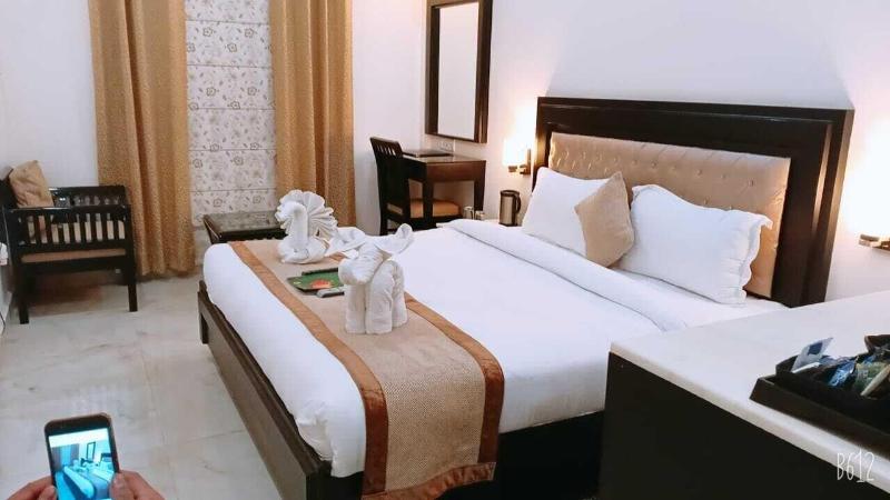 Hotel Bahia Heights 4