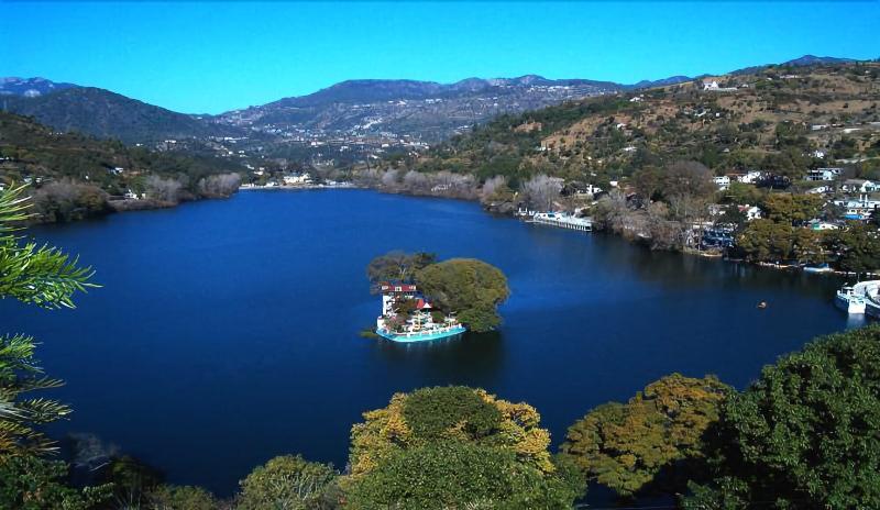 Fishermen's Lodge - A Lake Facing Hotel (20 KMS Fr